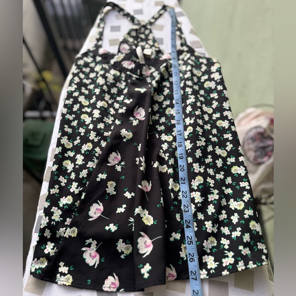 LC Lauren Conrad Black Floral Flowy Tank Top Size Small - Picture 7 of 9